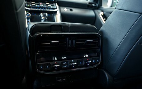 Toyota Land Cruiser, 2021 год, 8 990 000 рублей, 25 фотография