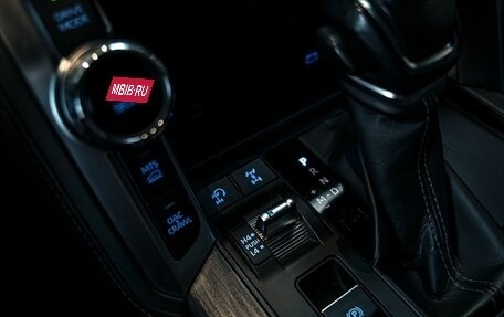 Toyota Land Cruiser, 2021 год, 8 990 000 рублей, 19 фотография