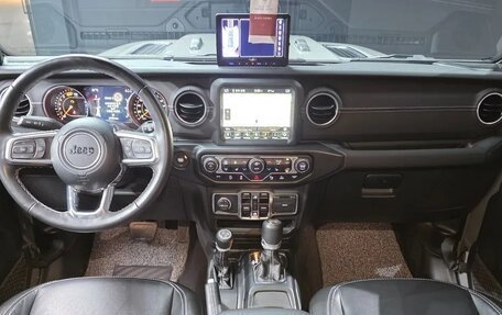Jeep Wrangler, 2023 год, 5 231 444 рублей, 6 фотография