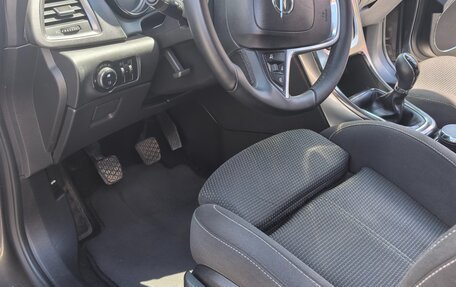 Opel Astra J, 2010 год, 650 000 рублей, 2 фотография