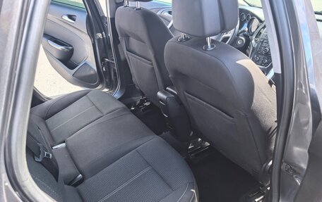 Opel Astra J, 2010 год, 650 000 рублей, 6 фотография