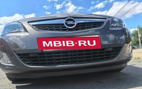 Opel Astra J, 2010 год, 650 000 рублей, 11 фотография