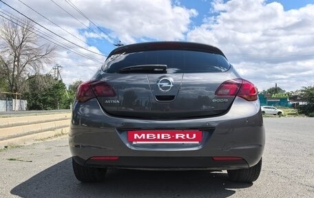 Opel Astra J, 2010 год, 650 000 рублей, 14 фотография
