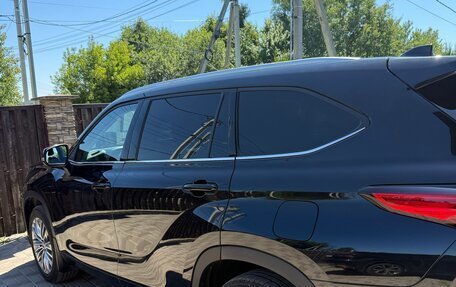 Toyota Highlander, 2023 год, 4 850 000 рублей, 8 фотография