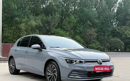 Volkswagen Golf VIII, 2022 год, 1 900 000 рублей, 5 фотография