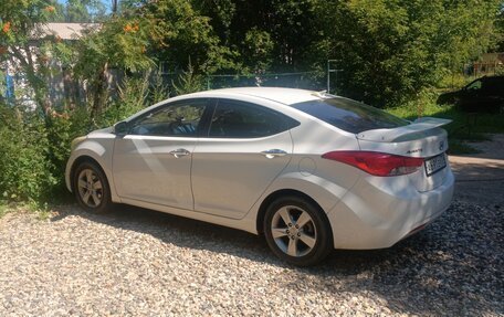 Hyundai Avante, 2010 год, 970 000 рублей, 3 фотография