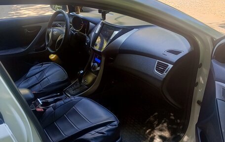 Hyundai Avante, 2010 год, 970 000 рублей, 8 фотография