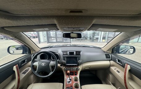 Toyota Highlander III, 2008 год, 1 080 000 рублей, 14 фотография