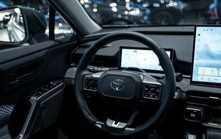 Toyota RAV4, 2026 год, 4 290 000 рублей, 12 фотография