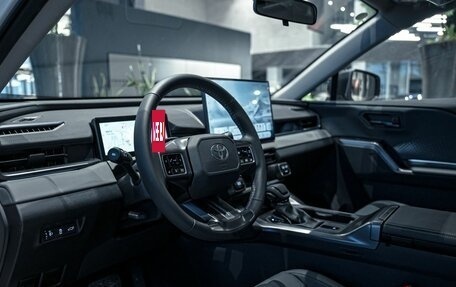 Toyota RAV4, 2026 год, 4 290 000 рублей, 11 фотография