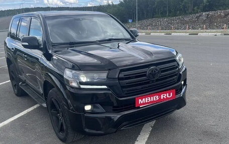 Toyota Land Cruiser 200, 2010 год, 2 698 000 рублей, 5 фотография