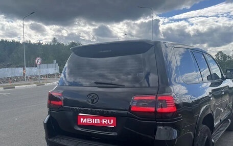 Toyota Land Cruiser 200, 2010 год, 2 698 000 рублей, 8 фотография