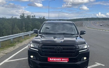 Toyota Land Cruiser 200, 2010 год, 2 698 000 рублей, 4 фотография
