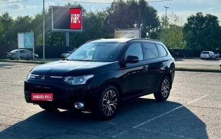 Mitsubishi Outlander III рестайлинг 3, 2012 год, 1 030 000 рублей, 1 фотография