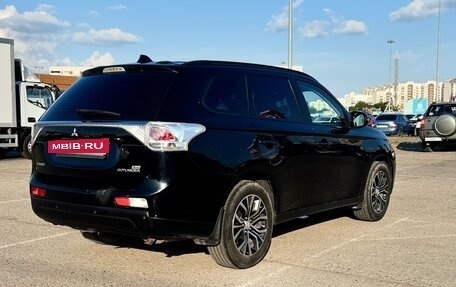 Mitsubishi Outlander III рестайлинг 3, 2012 год, 1 030 000 рублей, 3 фотография