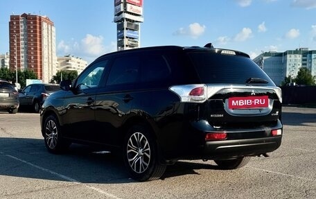 Mitsubishi Outlander III рестайлинг 3, 2012 год, 1 030 000 рублей, 4 фотография