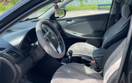 Hyundai Solaris II рестайлинг, 2013 год, 500 000 рублей, 5 фотография