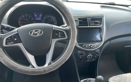 Hyundai Solaris II рестайлинг, 2013 год, 500 000 рублей, 6 фотография