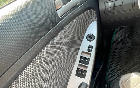 Hyundai Solaris II рестайлинг, 2013 год, 500 000 рублей, 7 фотография