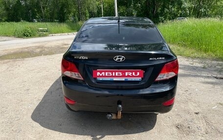 Hyundai Solaris II рестайлинг, 2013 год, 500 000 рублей, 2 фотография
