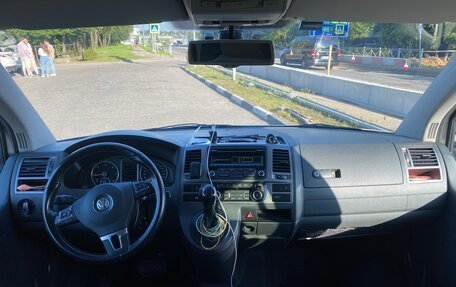 Volkswagen Caravelle T5, 2013 год, 2 600 000 рублей, 13 фотография