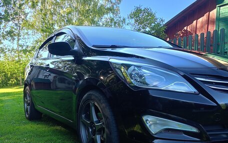 Hyundai Solaris II рестайлинг, 2014 год, 830 000 рублей, 3 фотография