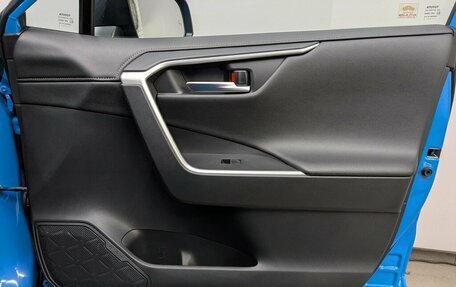 Toyota RAV4, 2020 год, 2 999 000 рублей, 5 фотография