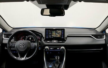 Toyota RAV4, 2020 год, 2 999 000 рублей, 27 фотография