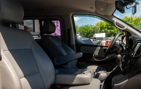 Hyundai Grand Starex Grand Starex I рестайлинг 2, 2019 год, 3 150 000 рублей, 24 фотография