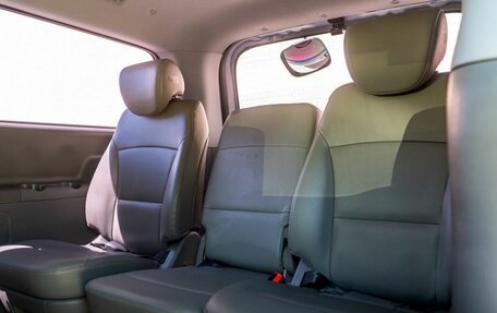 Hyundai Grand Starex Grand Starex I рестайлинг 2, 2019 год, 3 150 000 рублей, 28 фотография