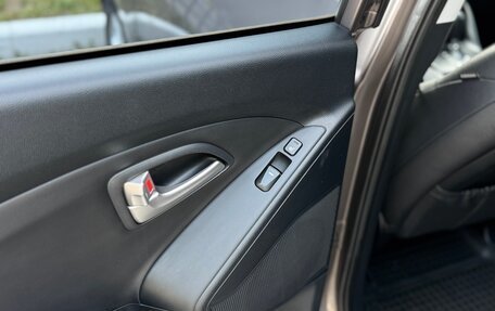 Hyundai ix35 I рестайлинг, 2013 год, 1 310 000 рублей, 19 фотография