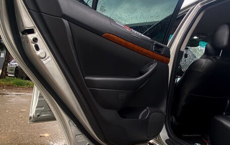 Toyota Avensis III рестайлинг, 2006 год, 700 000 рублей, 7 фотография