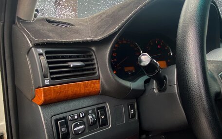 Toyota Avensis III рестайлинг, 2006 год, 700 000 рублей, 8 фотография