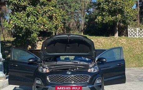 KIA Sportage IV рестайлинг, 2021 год, 2 450 000 рублей, 2 фотография