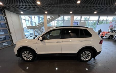 Volkswagen Tiguan II, 2020 год, 2 490 000 рублей, 6 фотография