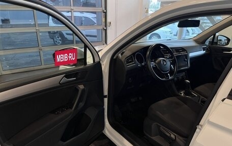 Volkswagen Tiguan II, 2020 год, 2 490 000 рублей, 21 фотография