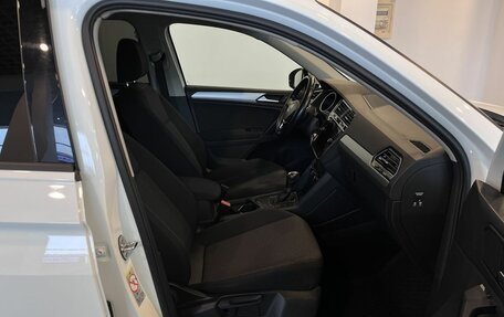 Volkswagen Tiguan II, 2020 год, 2 490 000 рублей, 29 фотография