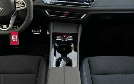 Volkswagen Tiguan, 2025 год, 4 495 000 рублей, 32 фотография