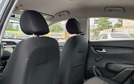 KIA Rio IV, 2018 год, 1 249 000 рублей, 10 фотография