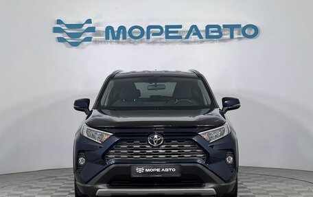 Toyota RAV4, 2020 год, 3 700 000 рублей, 2 фотография