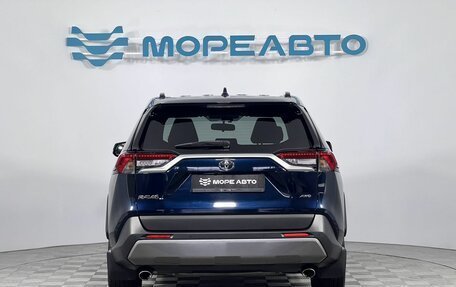 Toyota RAV4, 2020 год, 3 700 000 рублей, 6 фотография