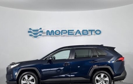 Toyota RAV4, 2020 год, 3 700 000 рублей, 8 фотография