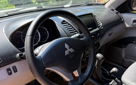 Mitsubishi L200 IV рестайлинг, 2010 год, 1 100 000 рублей, 12 фотография
