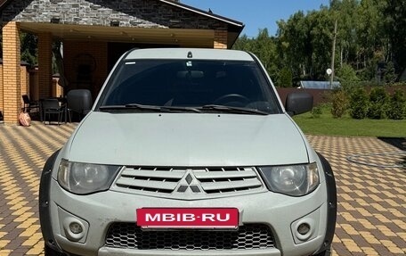 Mitsubishi L200 IV рестайлинг, 2010 год, 1 100 000 рублей, 2 фотография