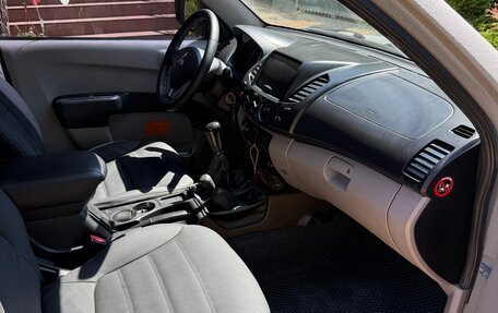 Mitsubishi L200 IV рестайлинг, 2010 год, 1 100 000 рублей, 13 фотография