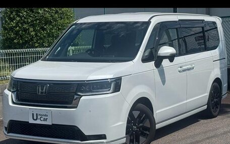 Honda Stepwgn, 2022 год, 1 850 000 рублей, 1 фотография
