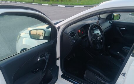 Volkswagen Polo VI (EU Market), 2012 год, 750 000 рублей, 16 фотография