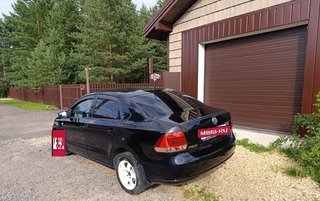 Volkswagen Polo VI (EU Market), 2012 год, 750 000 рублей, 2 фотография