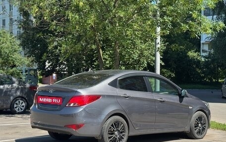 Hyundai Solaris II рестайлинг, 2015 год, 770 000 рублей, 3 фотография