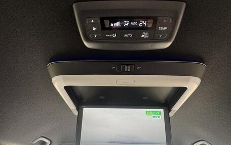 Honda Stepwgn, 2022 год, 1 850 000 рублей, 22 фотография
